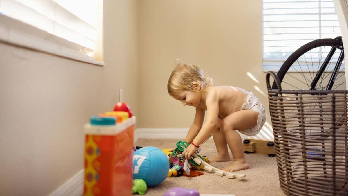 10 Proven Strategies to Encourage Independent Play at Home