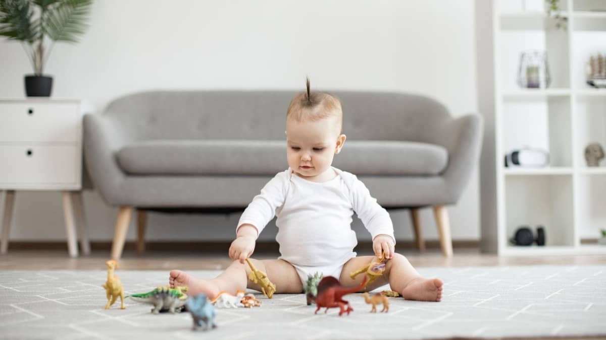 Encourage Independent Play: A Guide for Parents