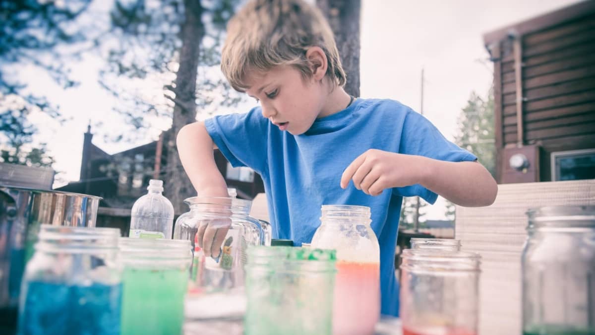 These Easy Science Projects for Kids Support Learning